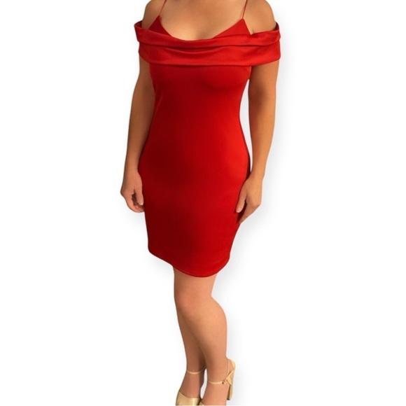 Karlie Off-Shoulder Dress - Picture 1 of 8